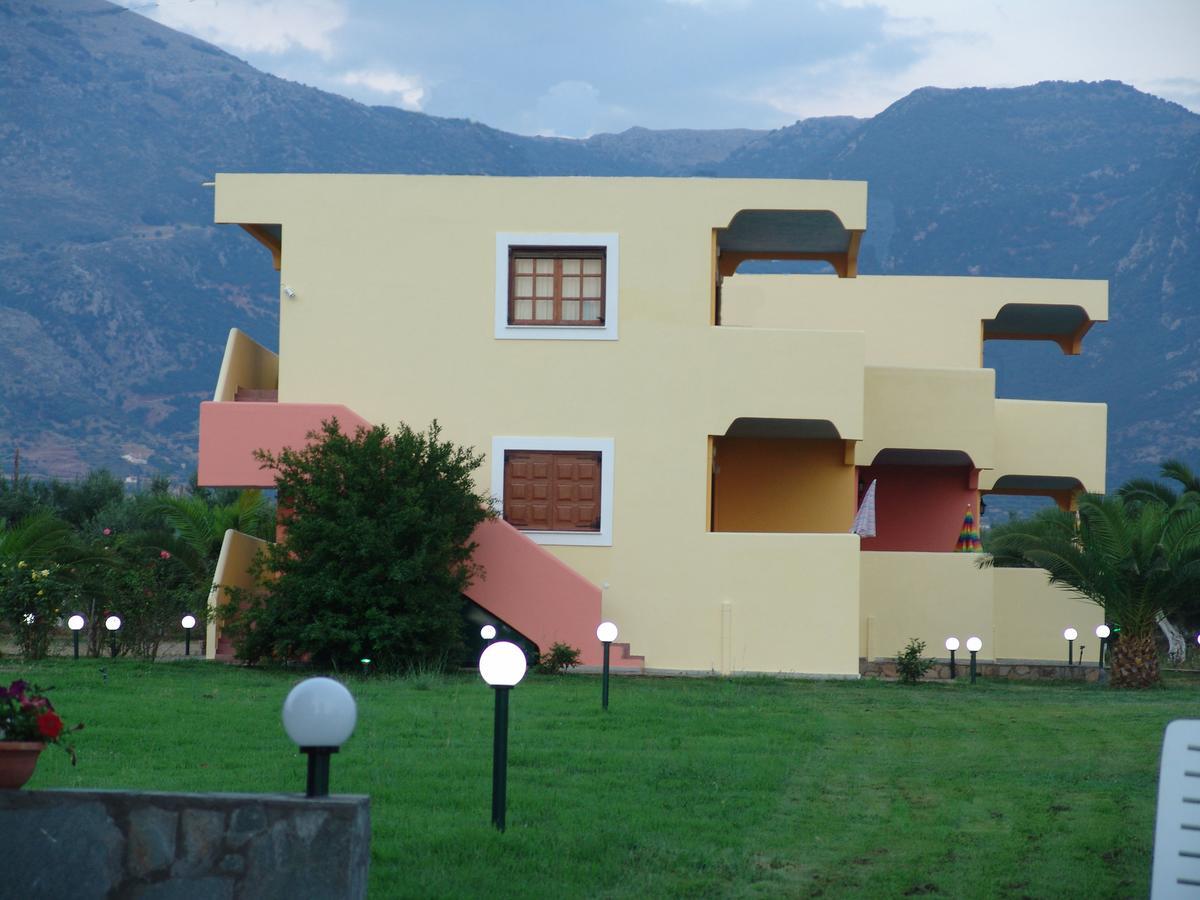 Terpsichore Apartments Kyparissia Exterior photo