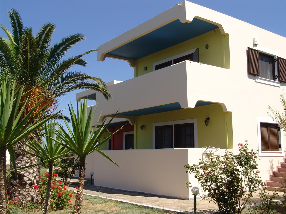 Terpsichore Apartments Kyparissia Exterior photo